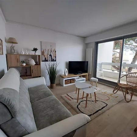 Apartment T2 Renove Au Coeur De - Fr-1-550-95 *