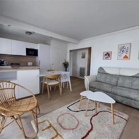 T2 Renove Au Coeur De - Fr-1-550-95 * Royan